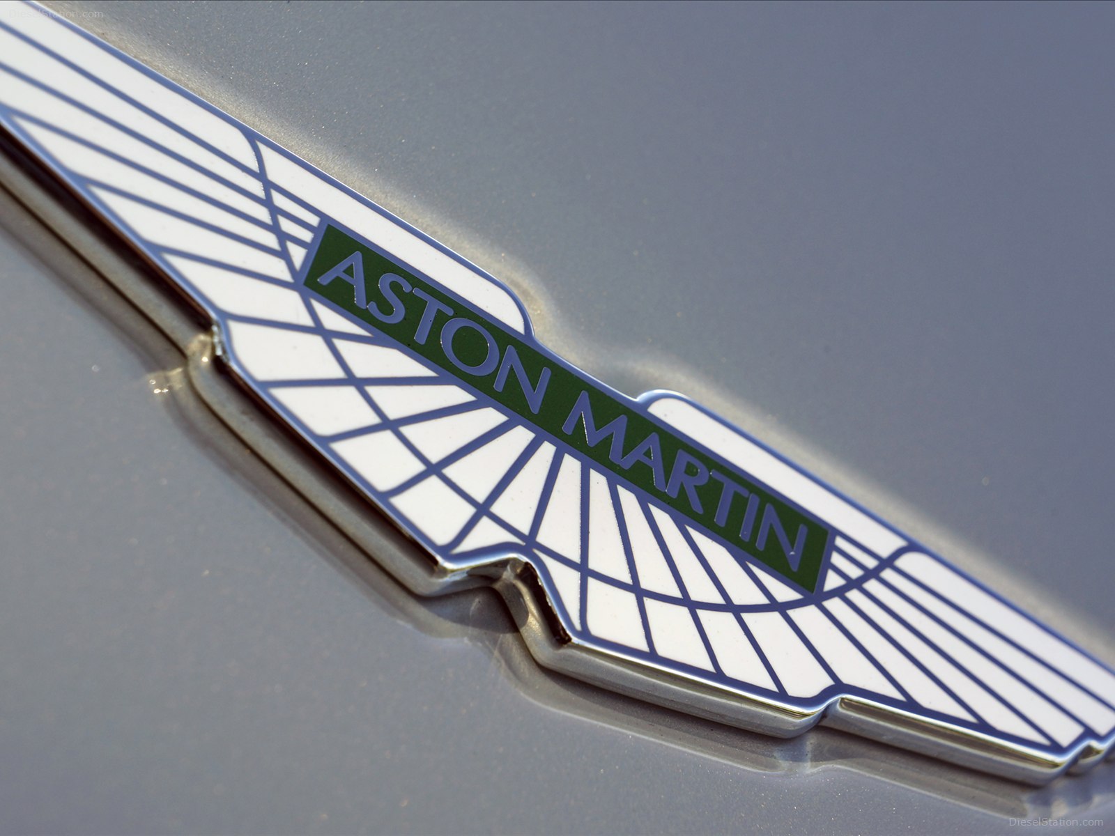Aston Martin DB9 2013